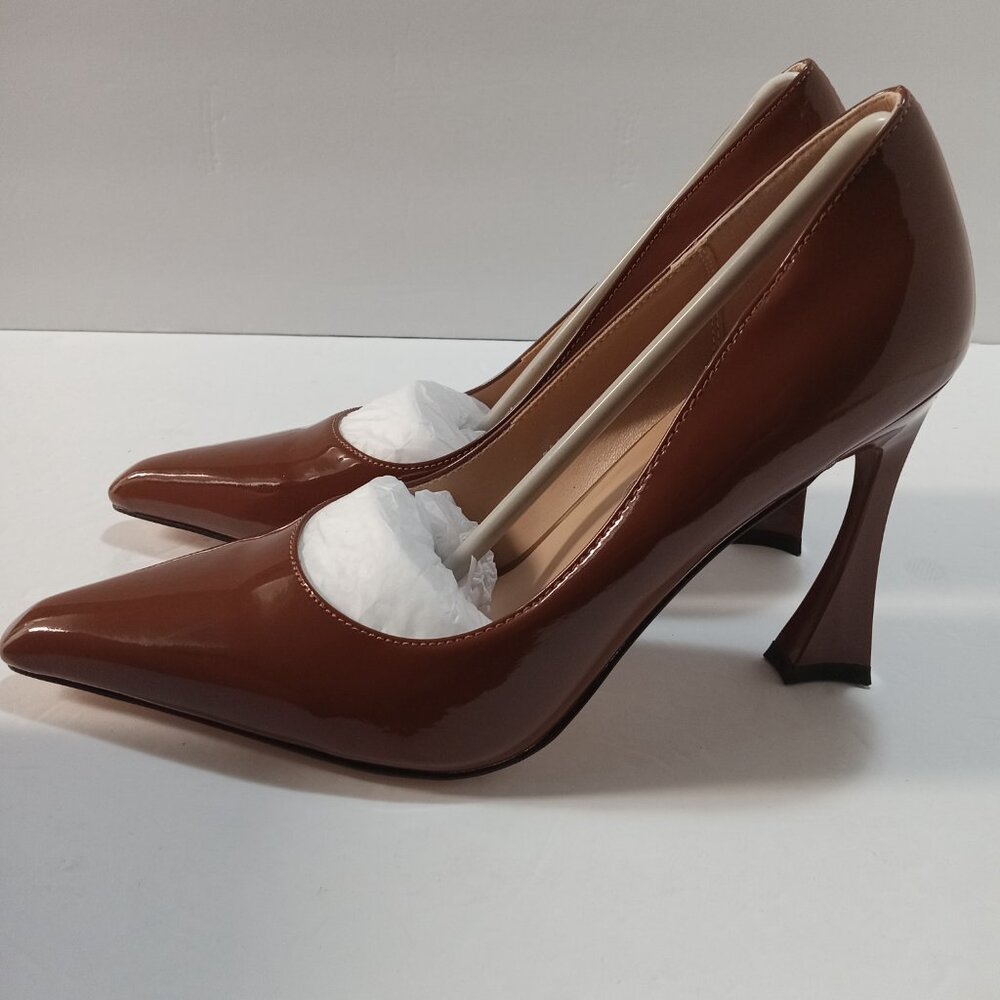 High Heels - Picture 3 of 7